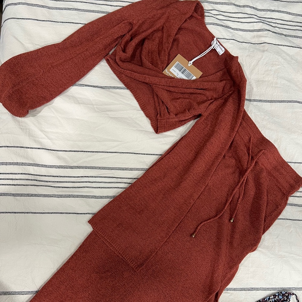 Two piece set